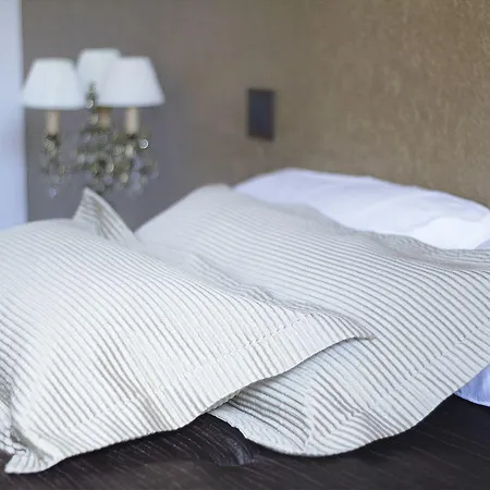 La De Casitas Bed & Breakfast Ampudia