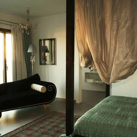 La De Casitas Ampudia